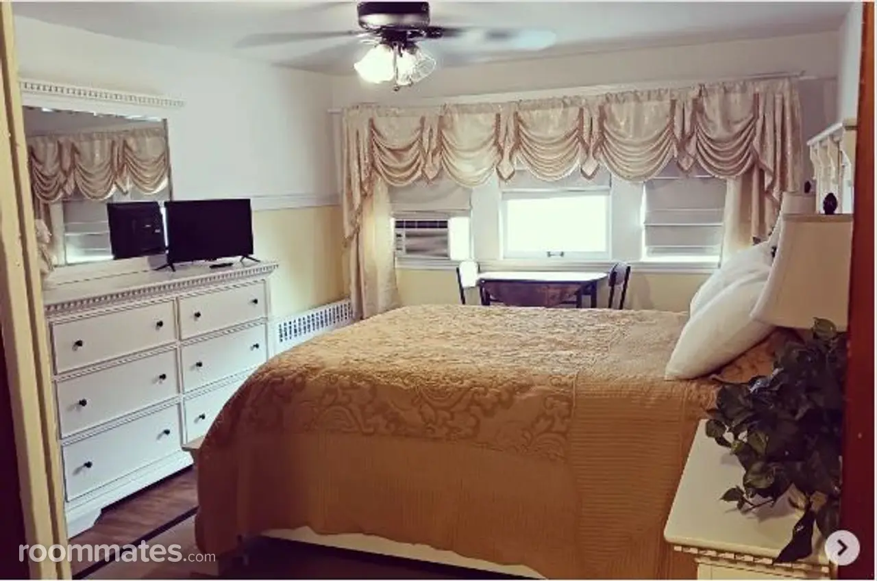 Profile photo 2 of 9