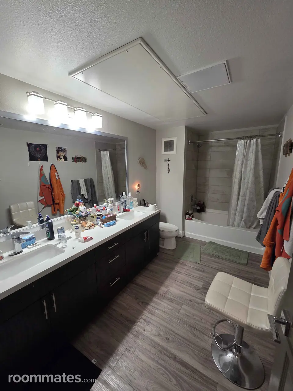 Profile photo 3 of 8