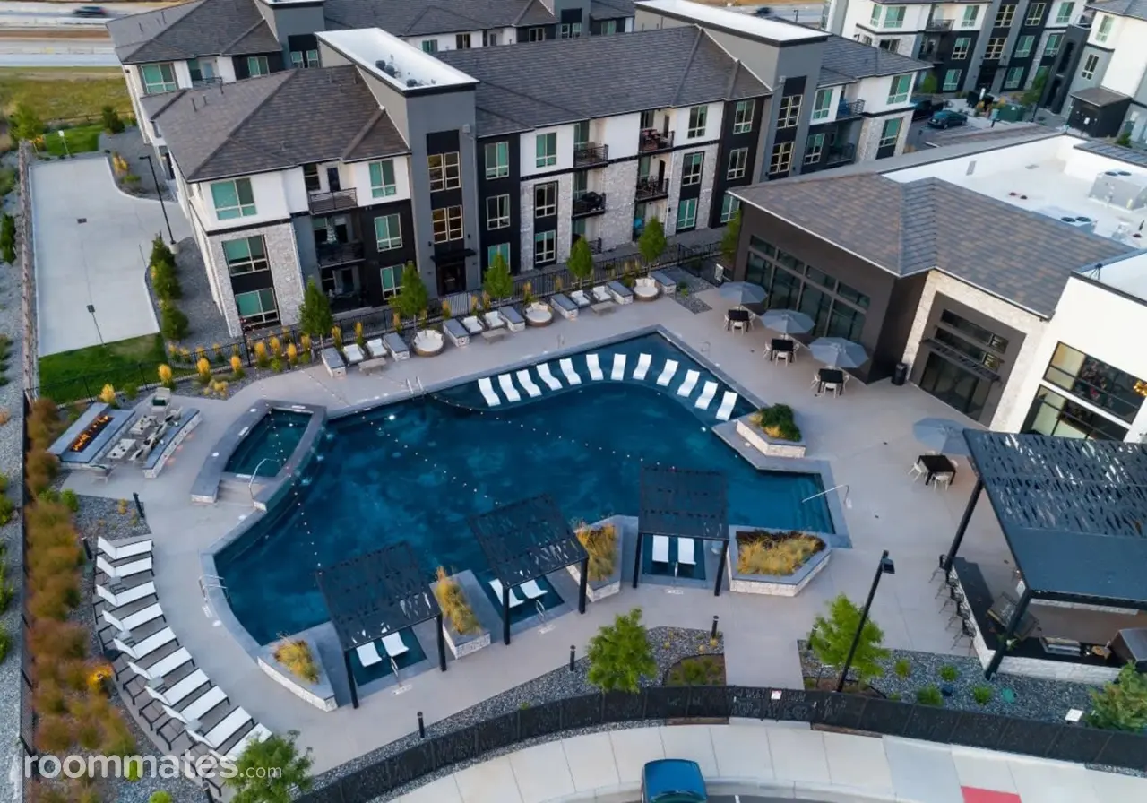 Profile photo 6 of 8