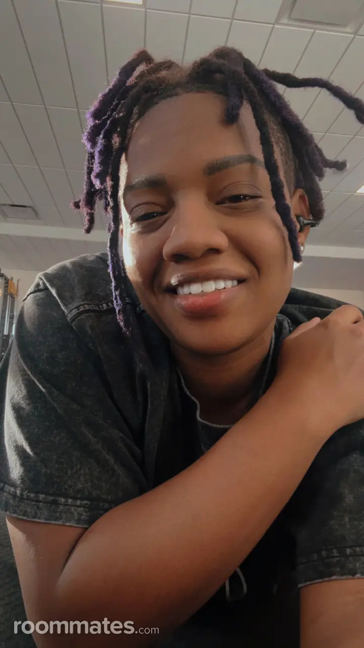 Profile photo 11 of 11