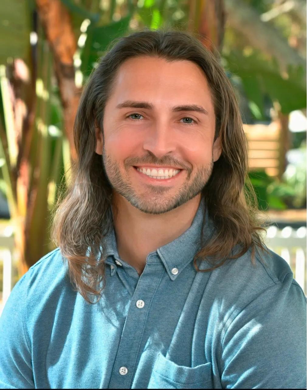 Profile photo 18 of 18