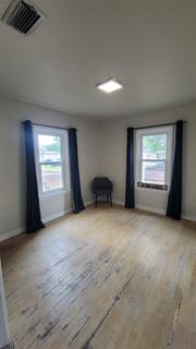 Room for rent in St. Petersburg, FL $1000, house