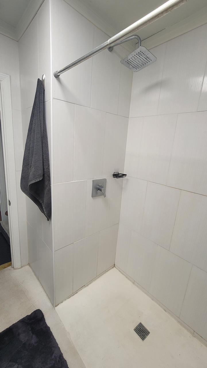 Profile photo 6 of 18