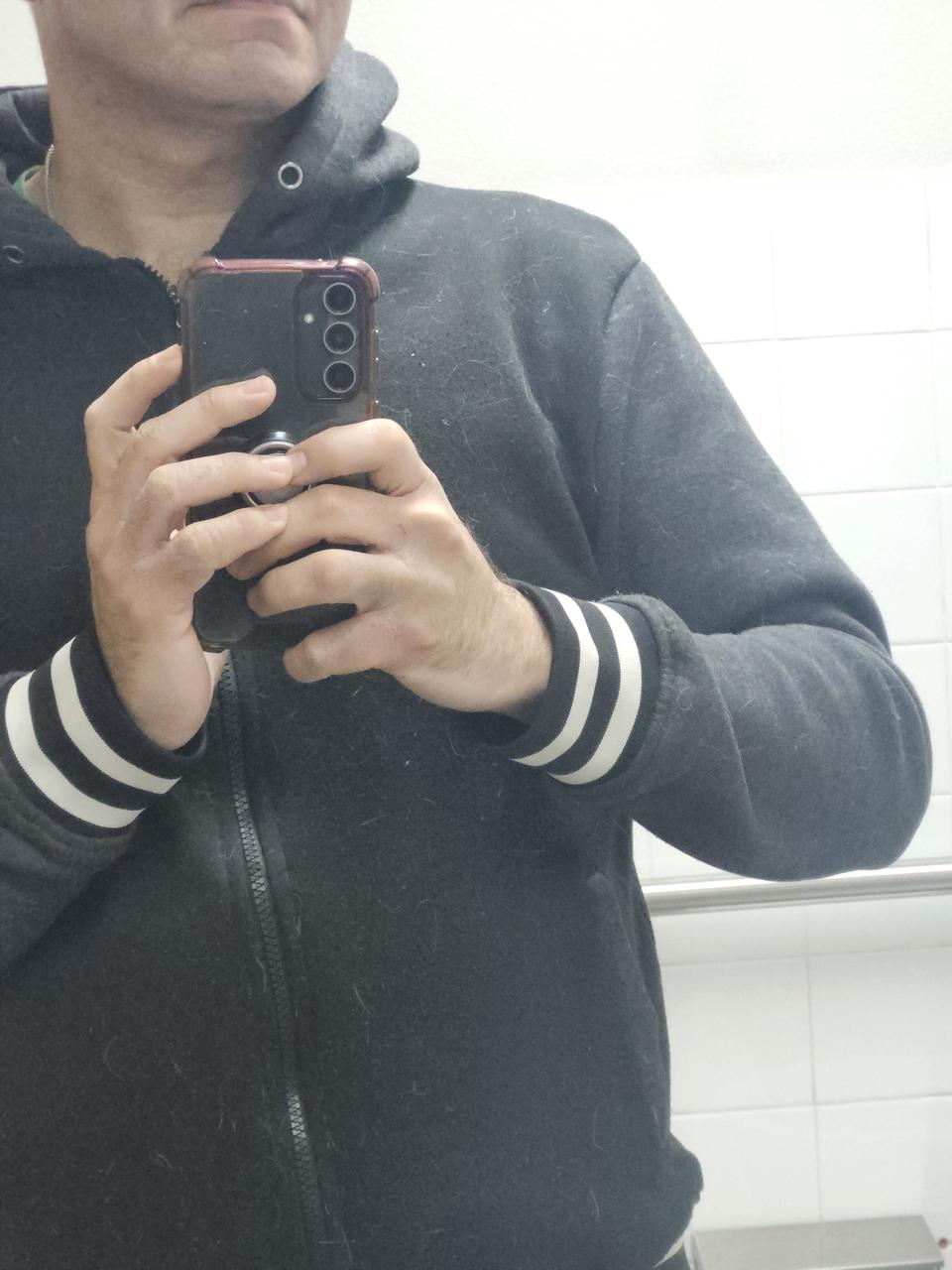 Profile photo 1 of 4