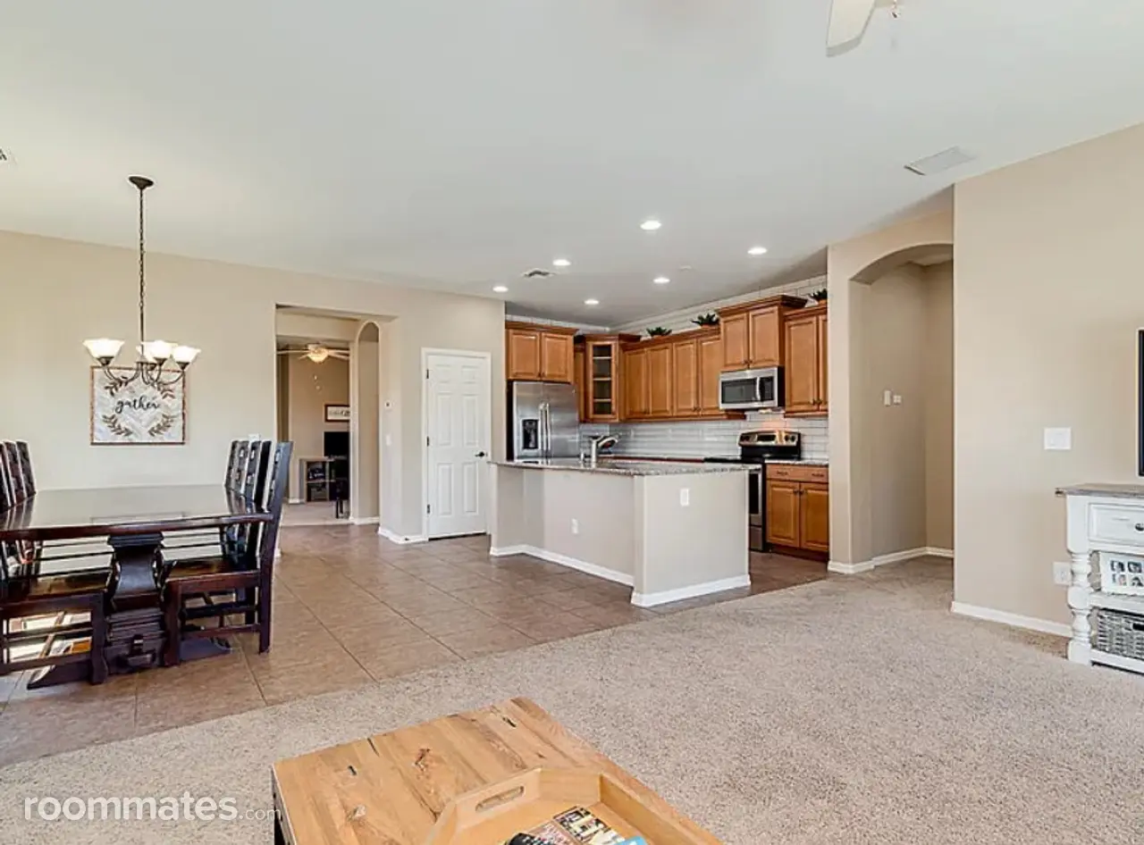 Profile photo 4 of 11