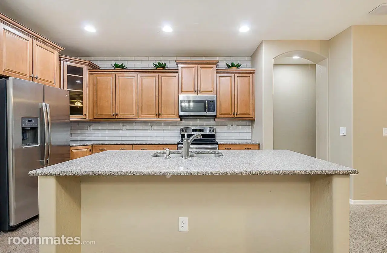 Profile photo 7 of 11