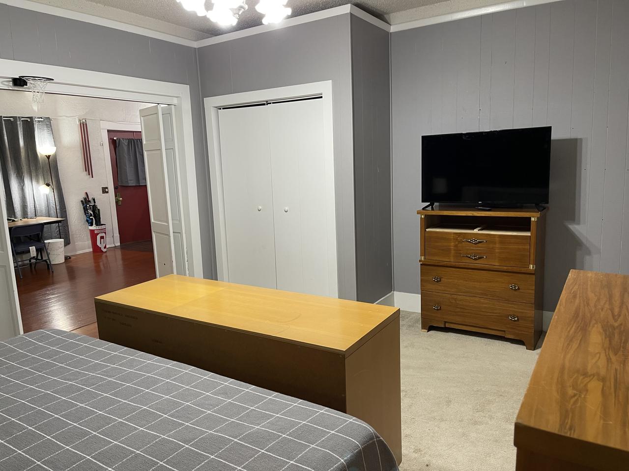 Profile photo 5 of 11