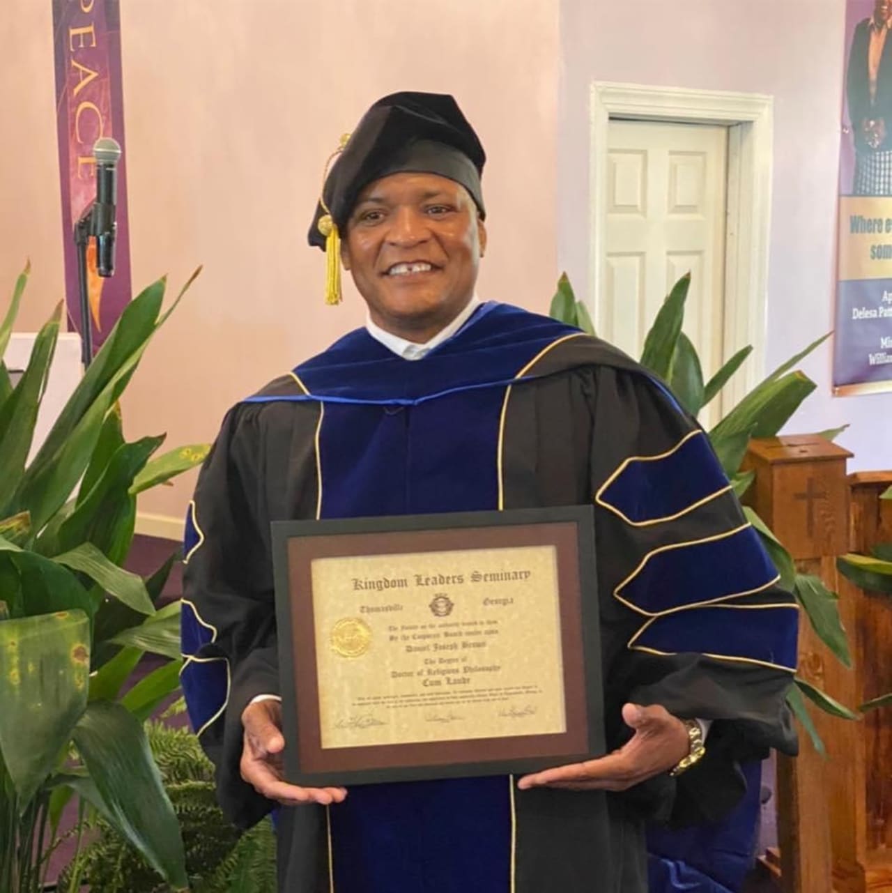 Profile photo 6 of 6