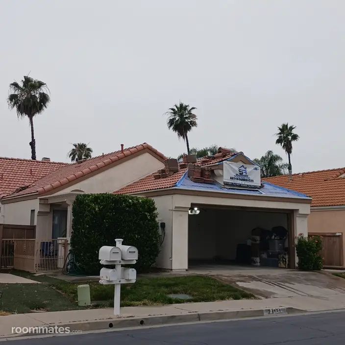 Room for rent in Menifee, CA $950, house