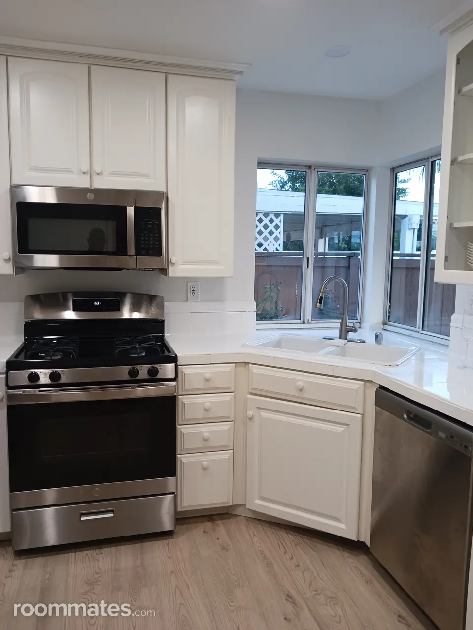 Profile photo 10 of 21