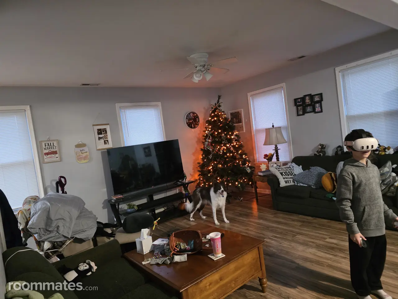 Profile photo 1 of 4