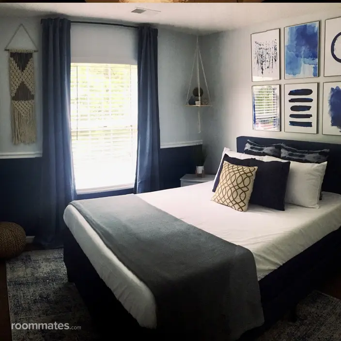 Room for rent in West Columbia, SC $700, house