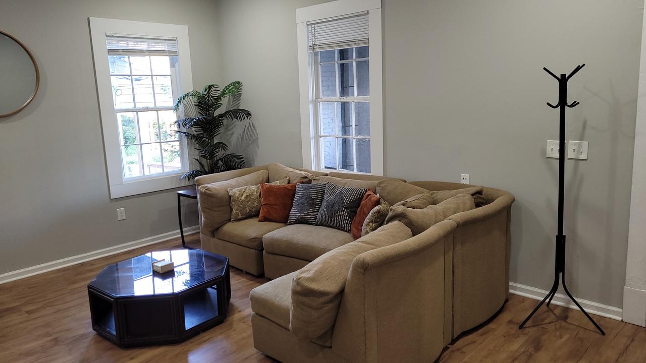 Profile photo 5 of 10