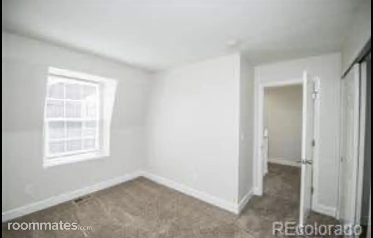 Profile photo 3 of 7