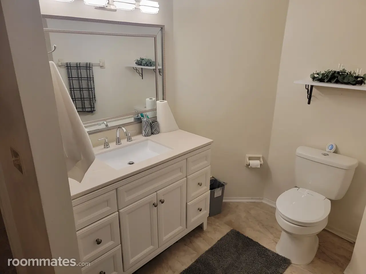 Profile photo 2 of 5