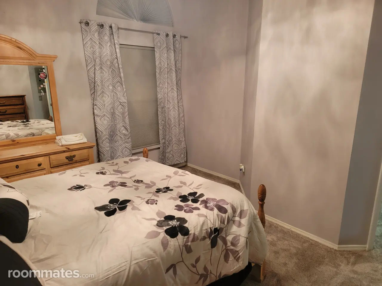 Profile photo 1 of 5