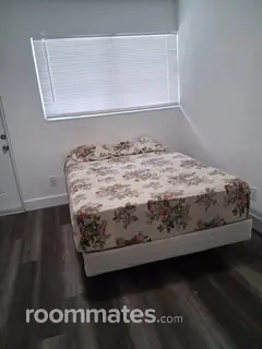 Room for rent in North Miami Beach, FL $685, apartment