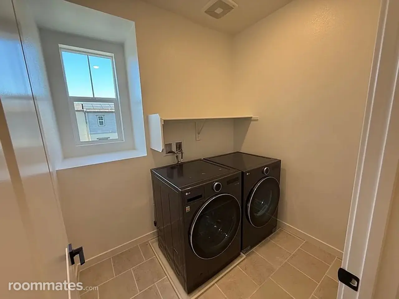 Profile photo 5 of 10