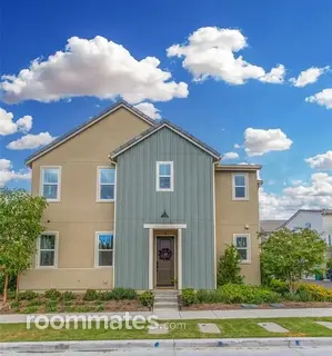 Room for rent in Corona, CA $2000, house