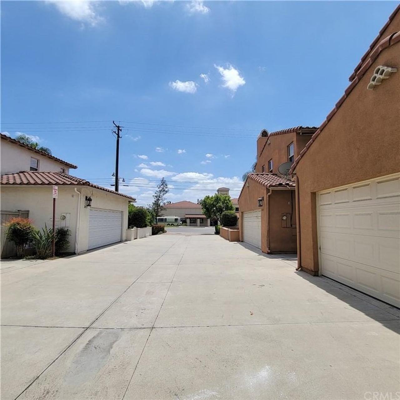 Profile photo 7 of 10