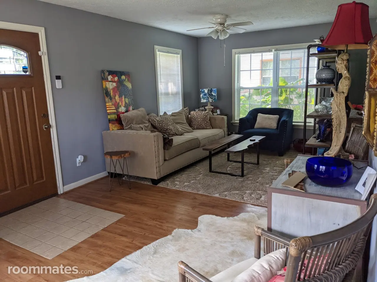 Profile photo 3 of 8