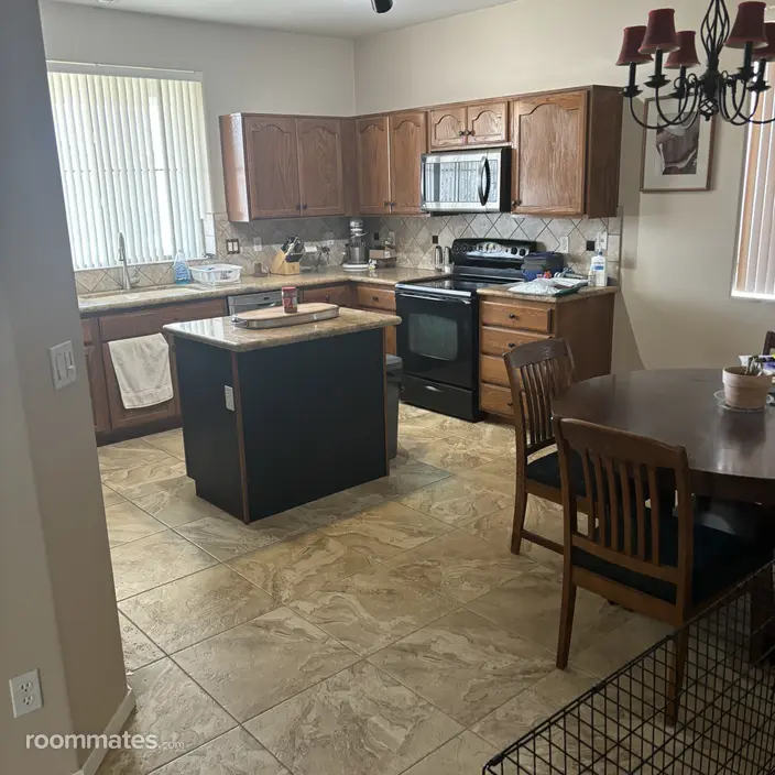 Room for rent in Prescott Valley, AZ $1000, house