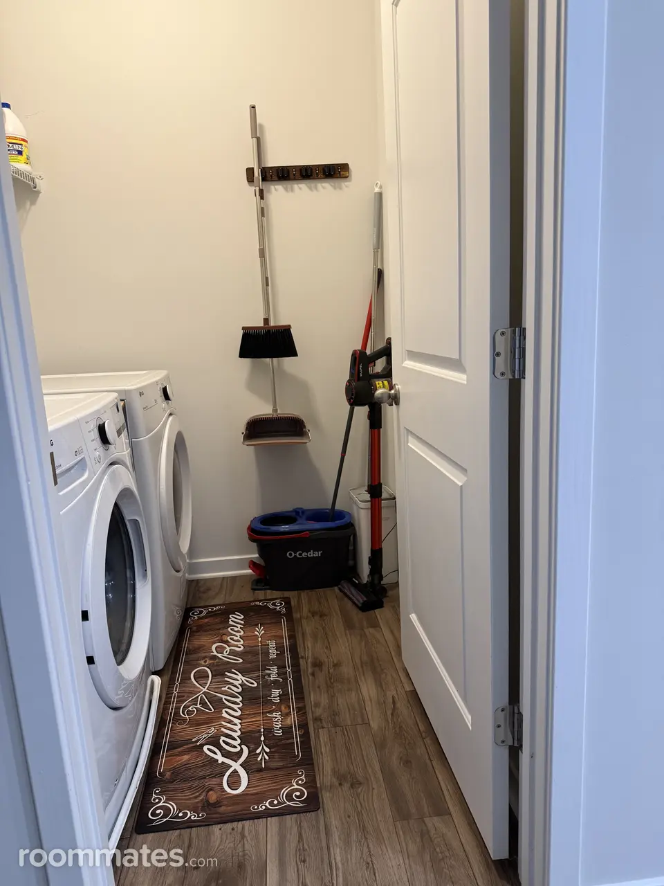 Profile photo 8 of 11