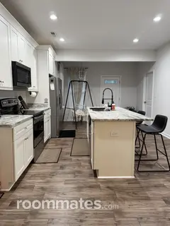 Room for rent in Norfolk, VA $850, house