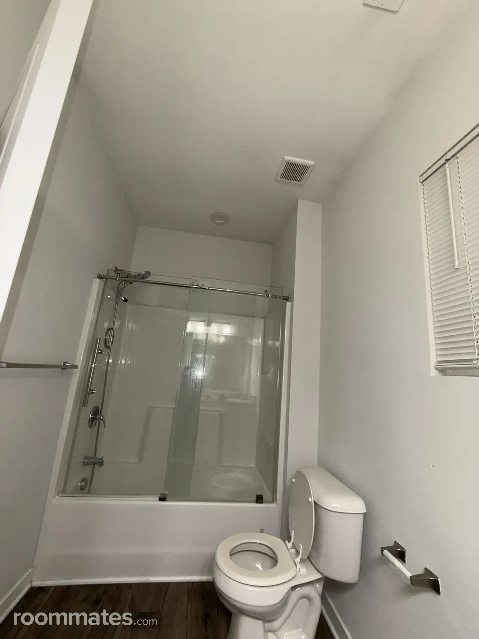 Profile photo 5 of 11