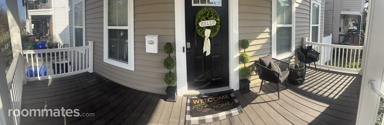 Profile photo 9 of 11