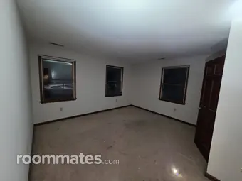 Room for rent in Mount Laurel, NJ $1000, house