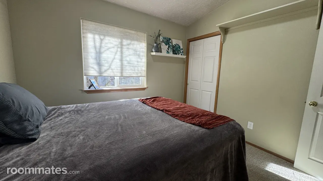 Profile photo 3 of 11