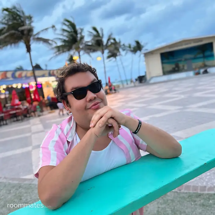 Roommate looking Deerfield Beach, FL, $1100