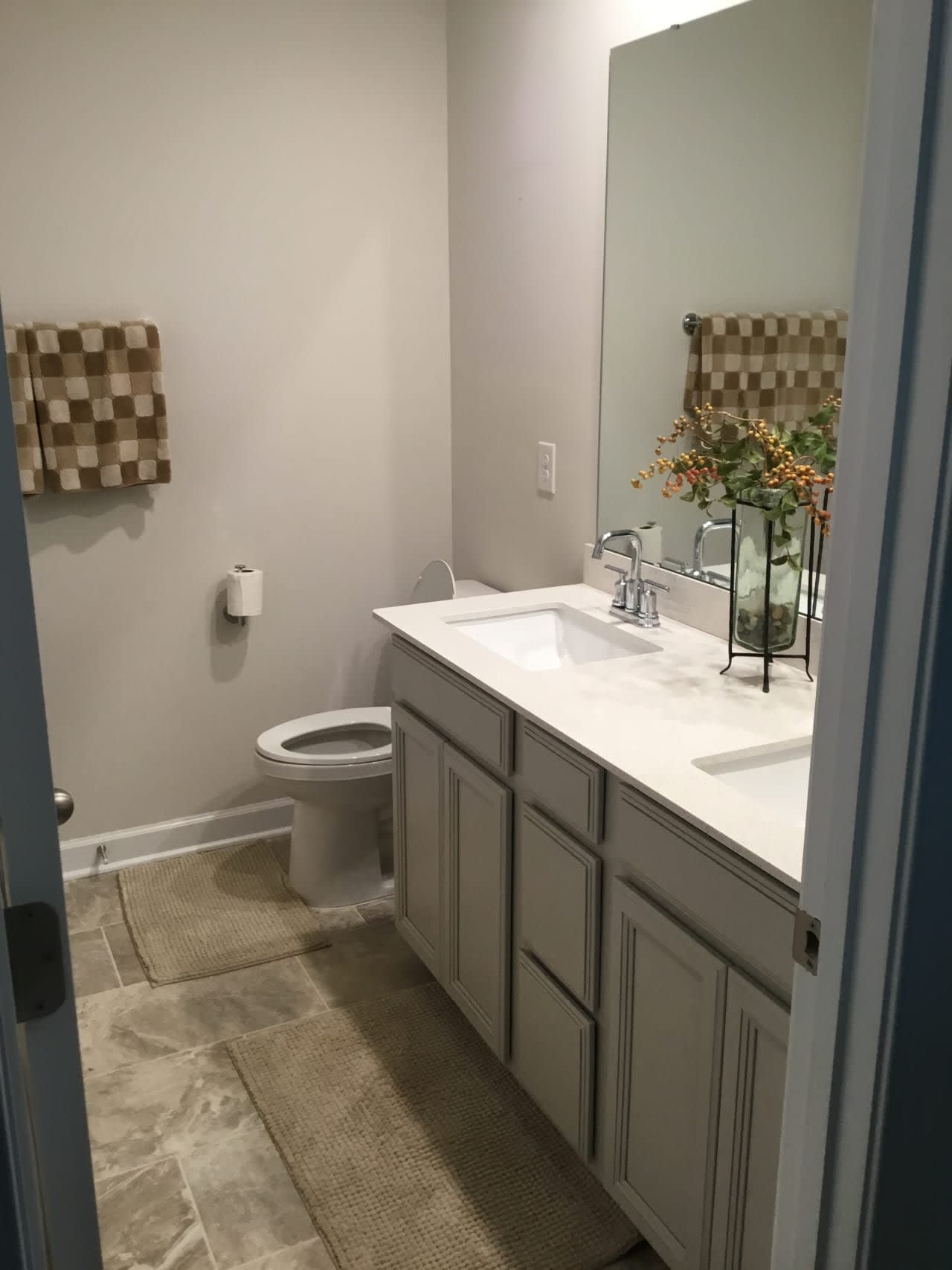 Profile photo 3 of 9