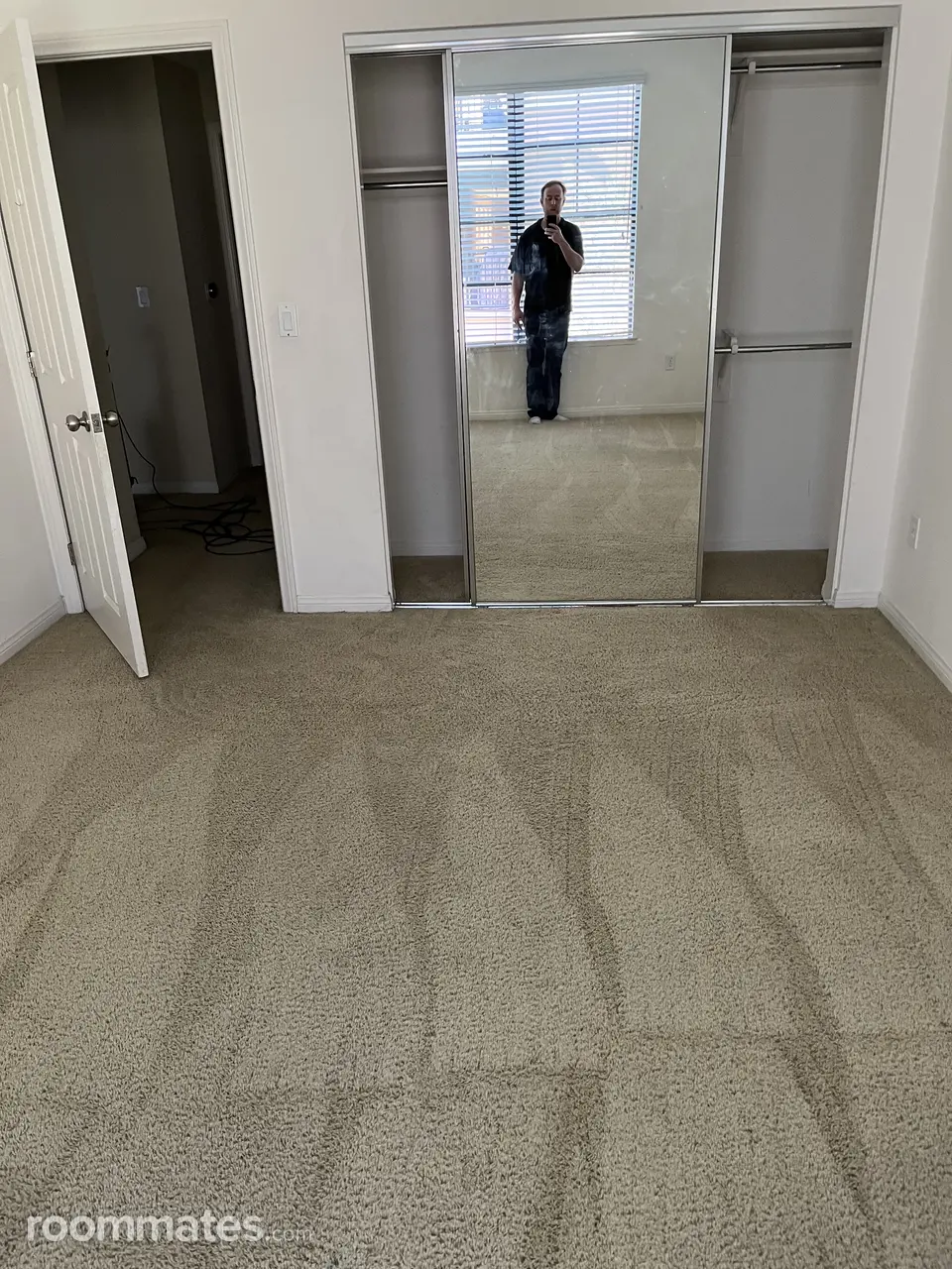 Profile photo 2 of 4