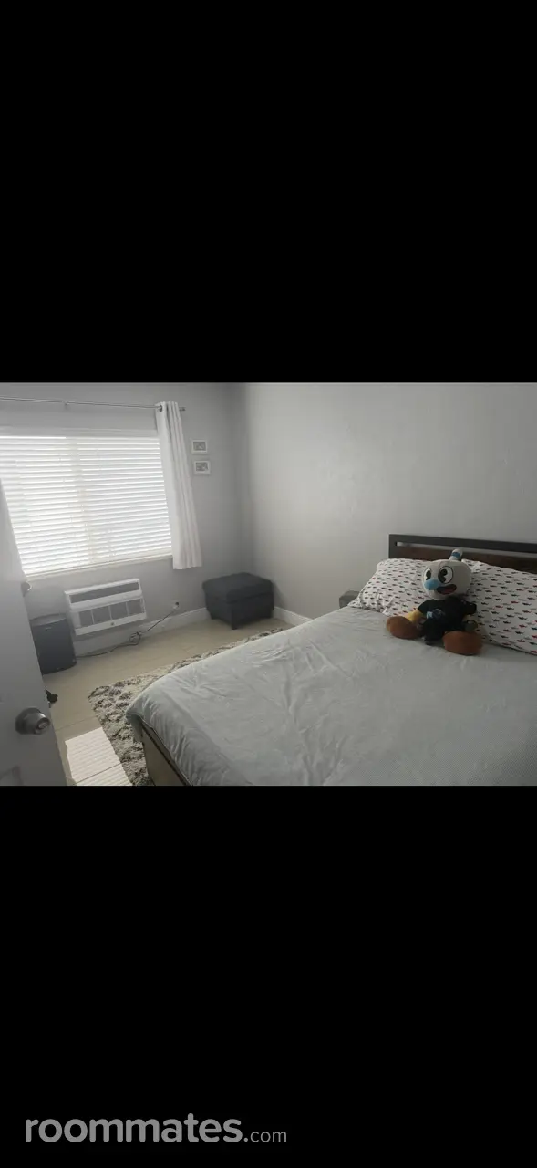 Profile photo 1 of 5