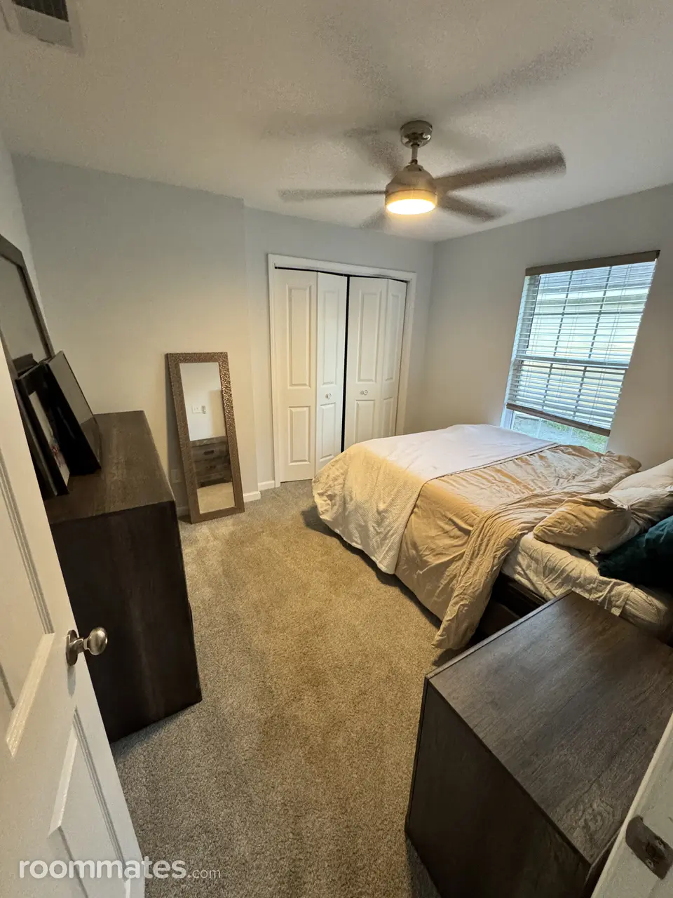 Profile photo 8 of 11