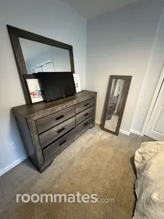 Room for rent in Jacksonville, FL $1000, house