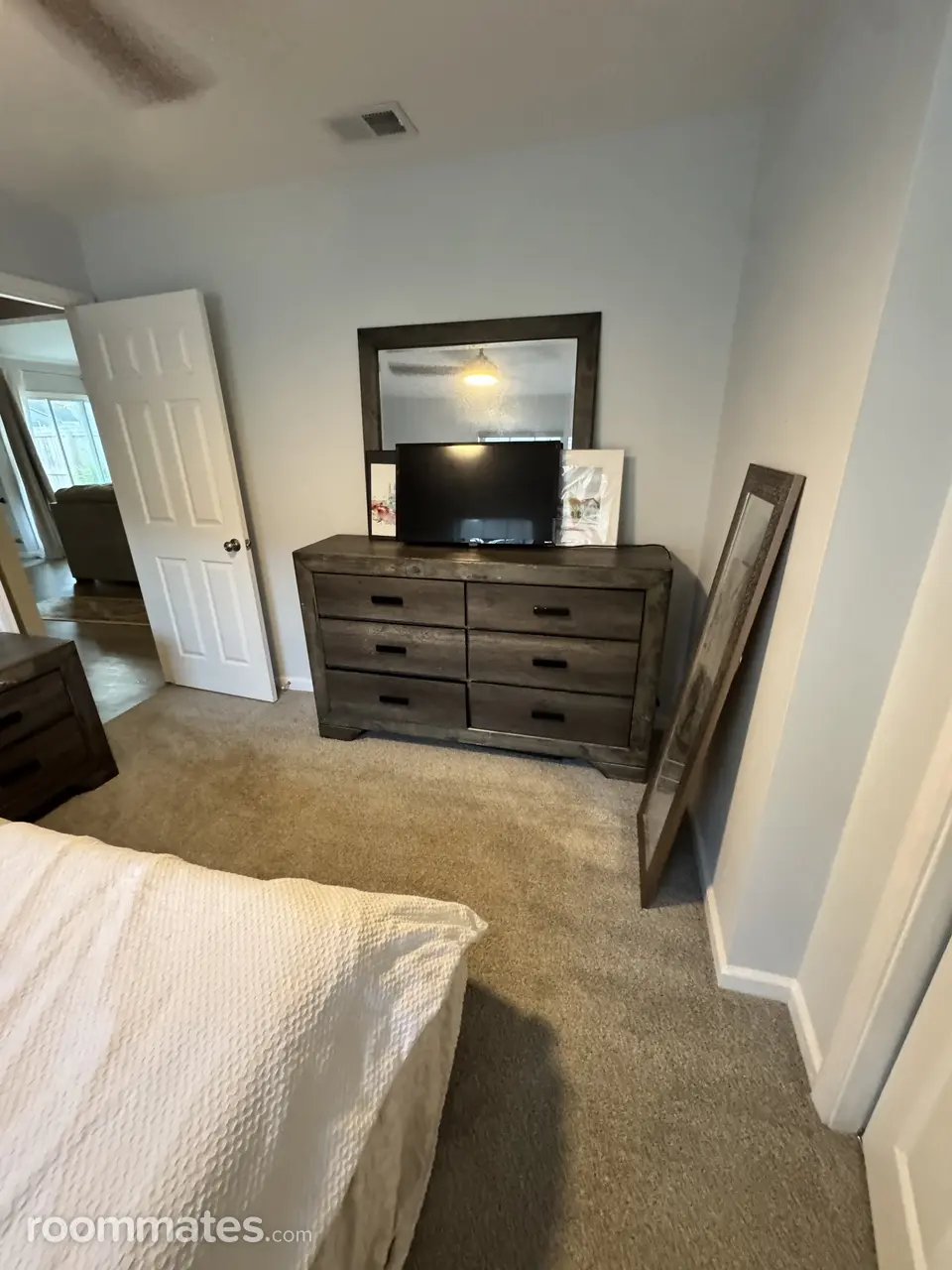 Profile photo 5 of 11