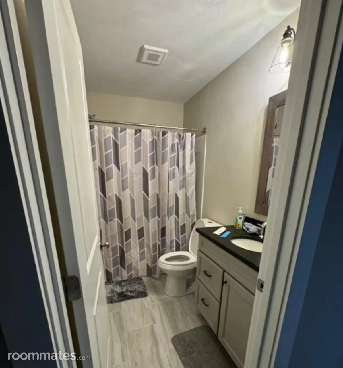 Profile photo 1 of 5