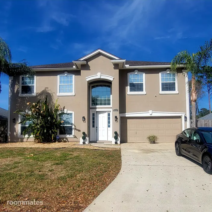 Room for rent in Jacksonville, FL $1099, house