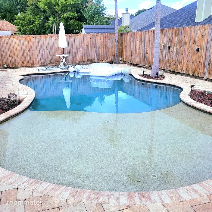 Room for rent in Jacksonville, FL $1199, house