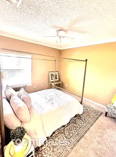 Room for rent in Jacksonville, FL $999, house