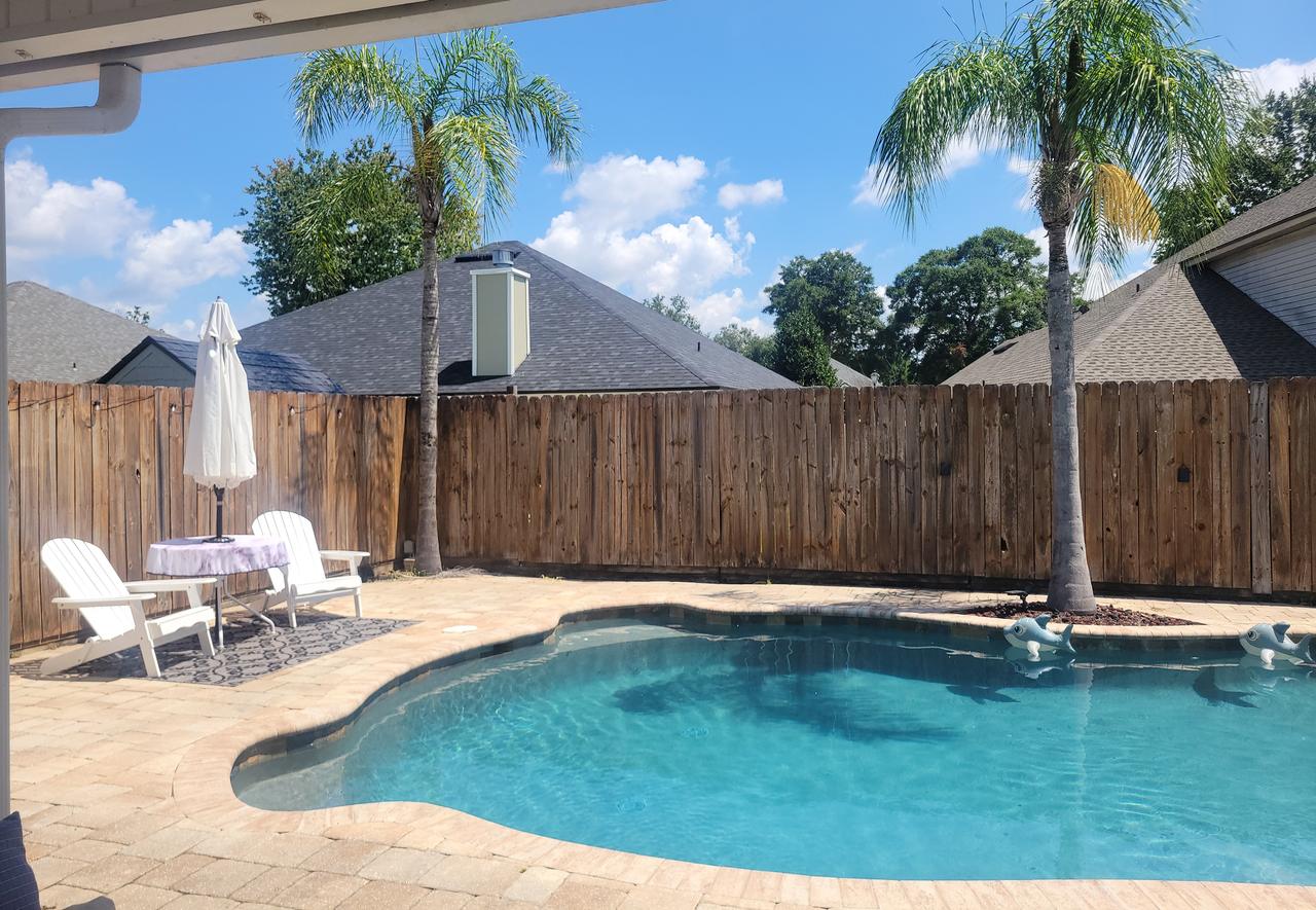 Profile photo 11 of 12