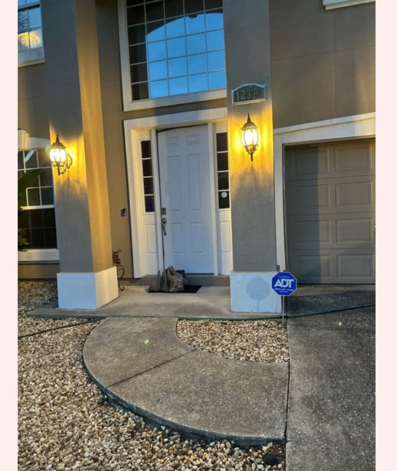 Profile photo 10 of 12