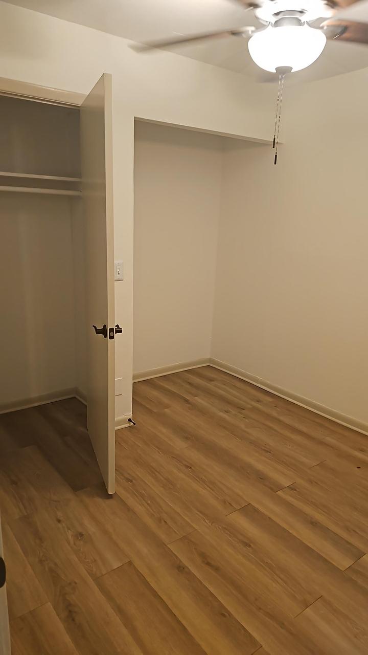 Profile photo 7 of 8