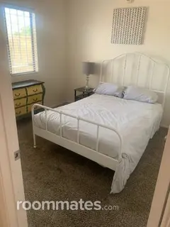 Room for rent in Phoenix, AZ $650, house