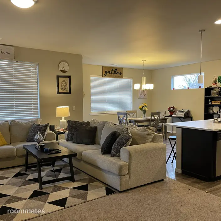 Room for rent in Tacoma, WA $950, house