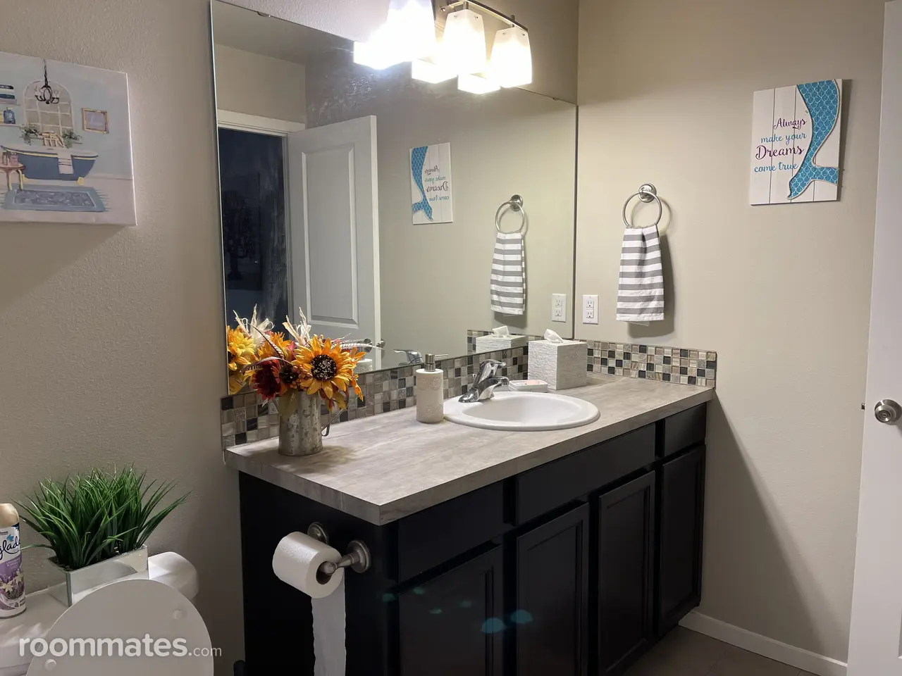 Profile photo 7 of 9