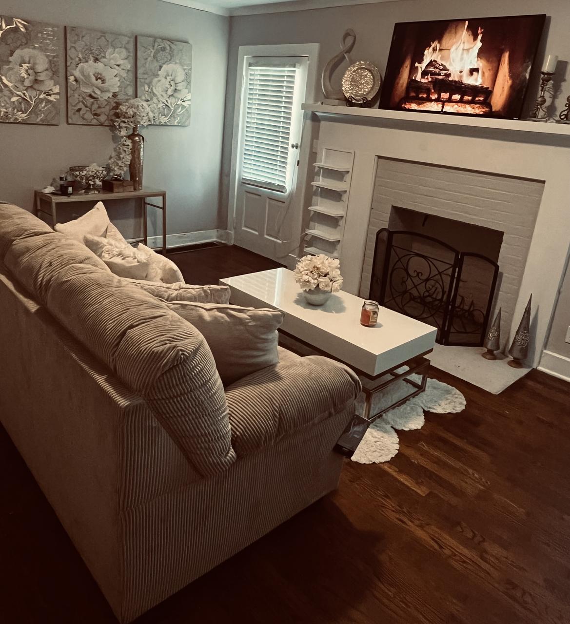 Profile photo 4 of 11